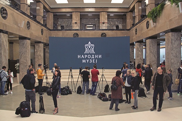 Ко то крије српски средњи век?